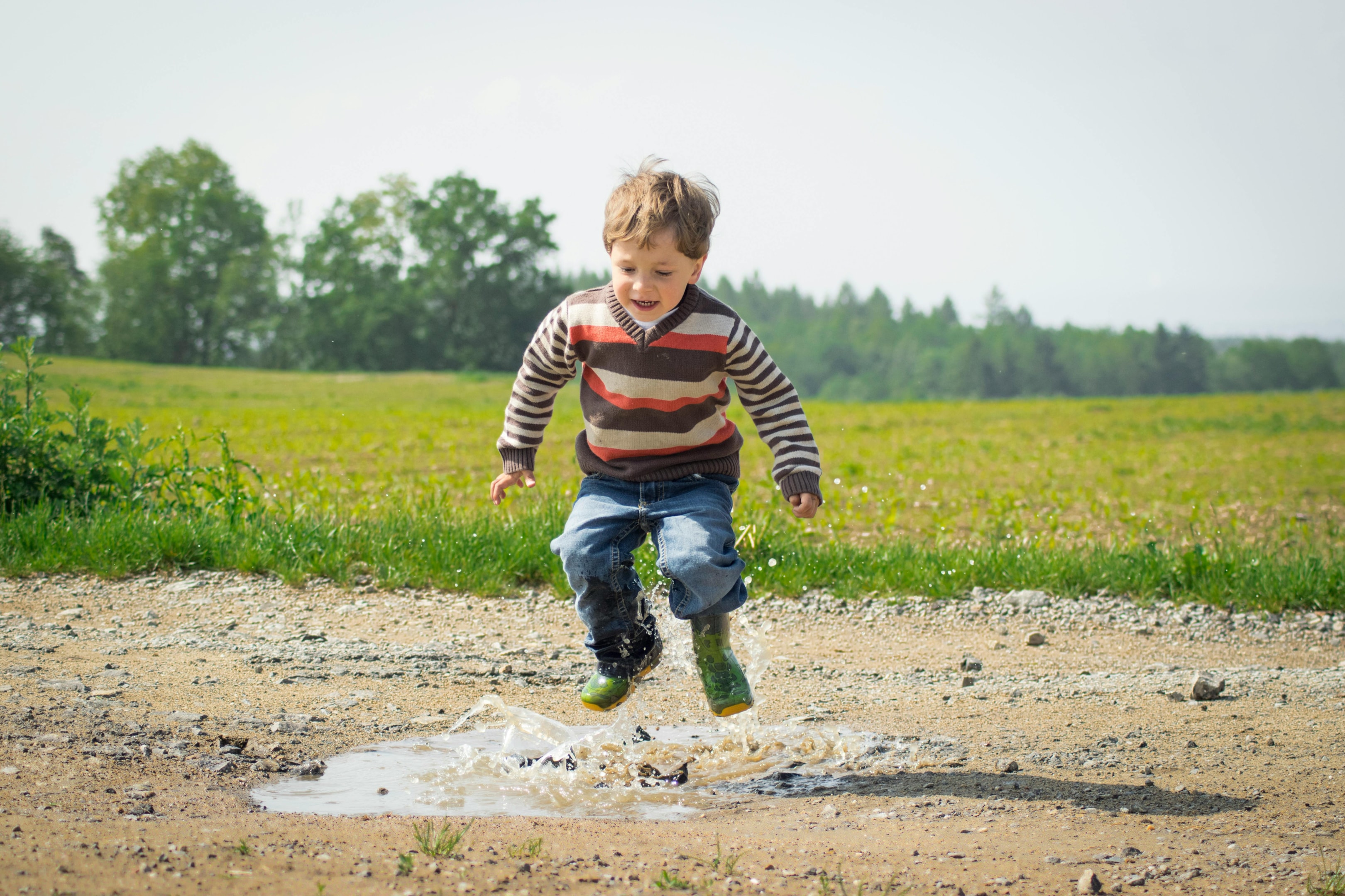 Bij baby's en jonge kinderen is het vermogen om taurine zelf te maken nog onvoldoende ontwikkeld, waardoor het voor hen een essentiële voedingsstof is.